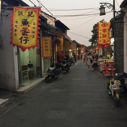 吃瓜真实的视频老街,吃瓜视频中的市井百态